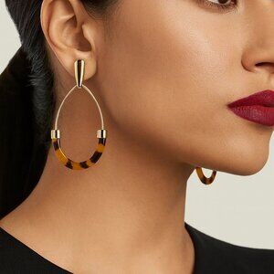 NWT Erica Lyons Gold Tone Teardrop‎ and Tortoise Earrings